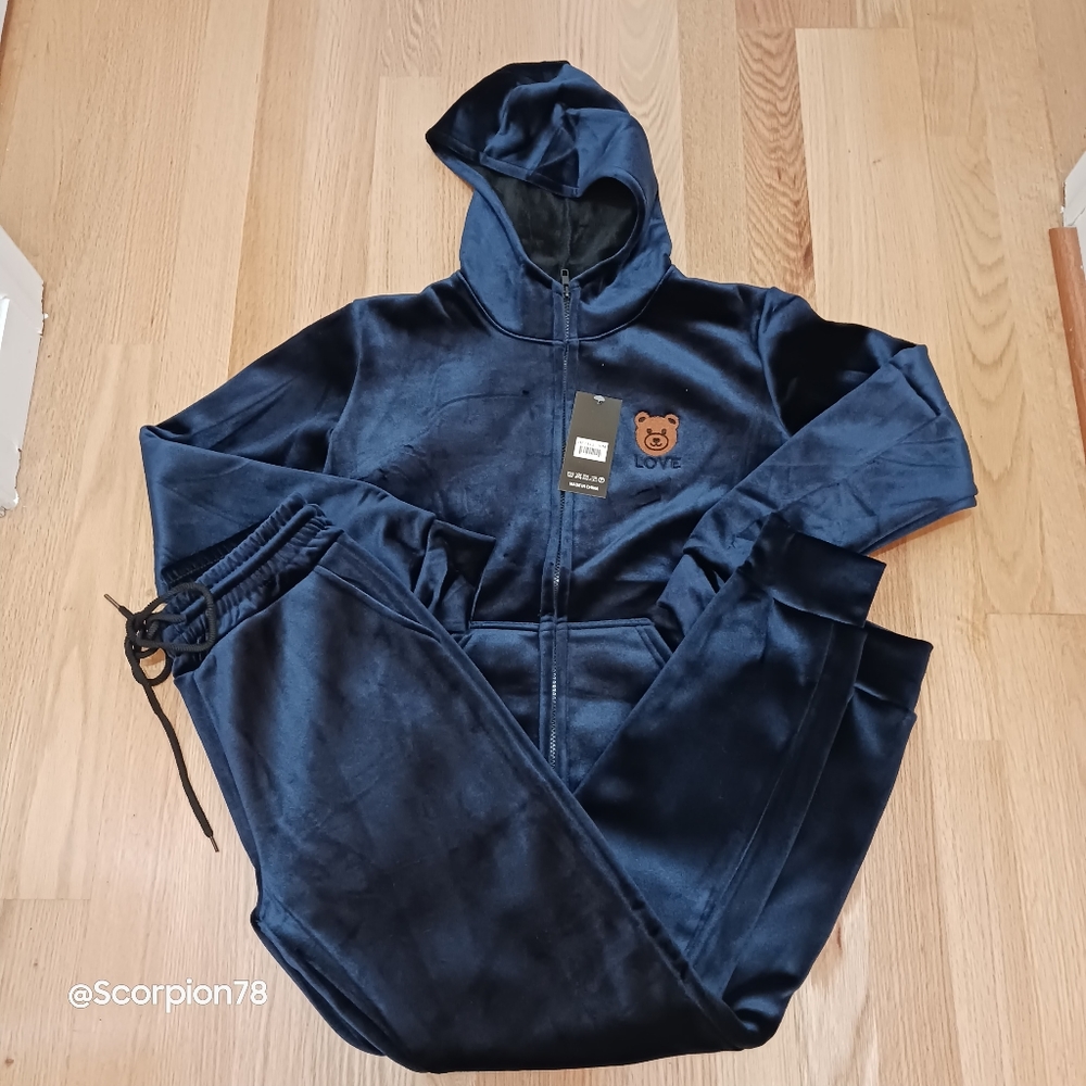 2 Piece Teddy Sweatsuit Lining/Hoodie/Joggers Fall/Winter Size S/M Women